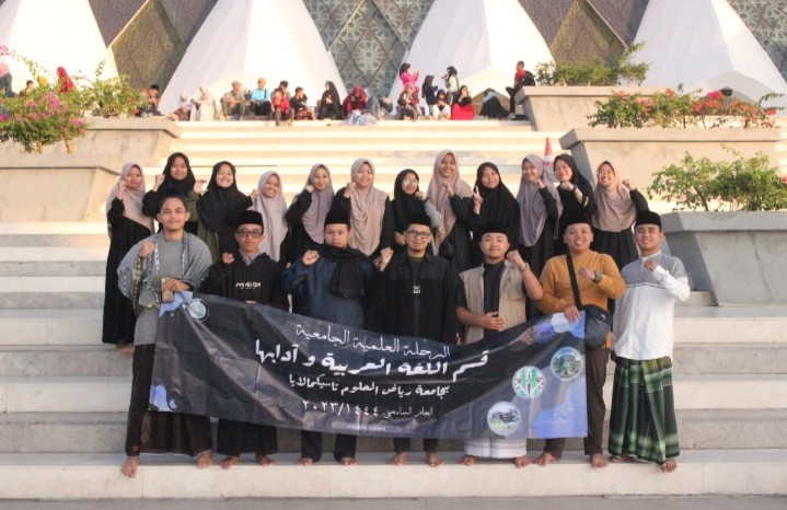 Adakan Studi Akademik Prodi BSA STIABI Jelajahi Bandung